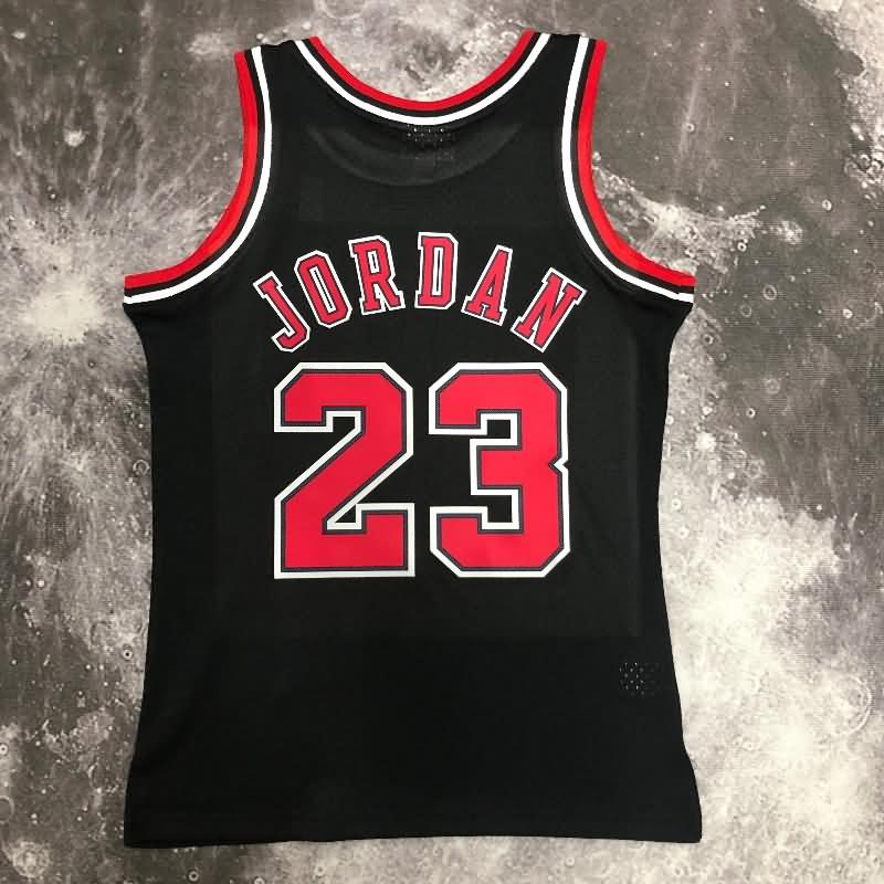 Chicago Bulls 1997/98 Black Classics Basketball Jersey (Hot Press)