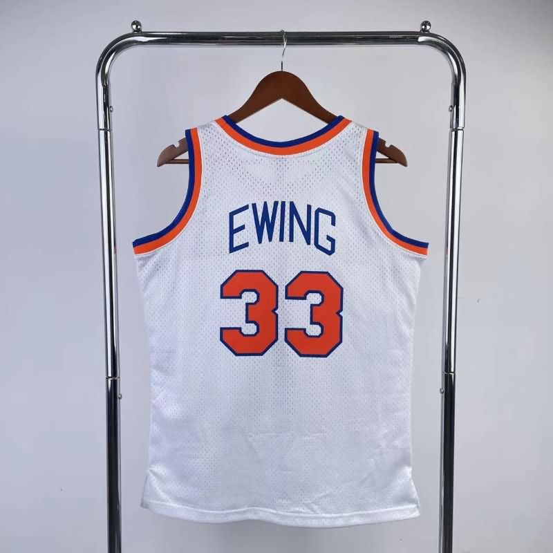 New York Knicks 1991/92 White Classics Basketball Jersey (Hot Press)