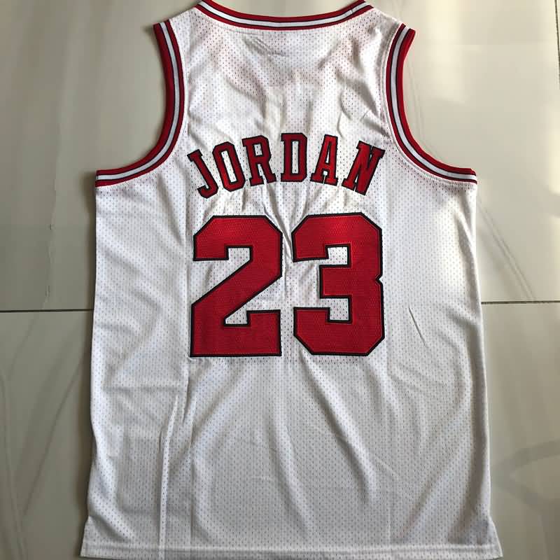 1995/96 Chicago Bulls JORDAN #23 White Champion Classics Basketball Jersey (Closely Stitched)