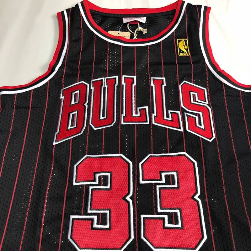 1996/97 Chicago Bulls PIPPEN #33 Black Classics Basketball Jersey (Closely Stitched)