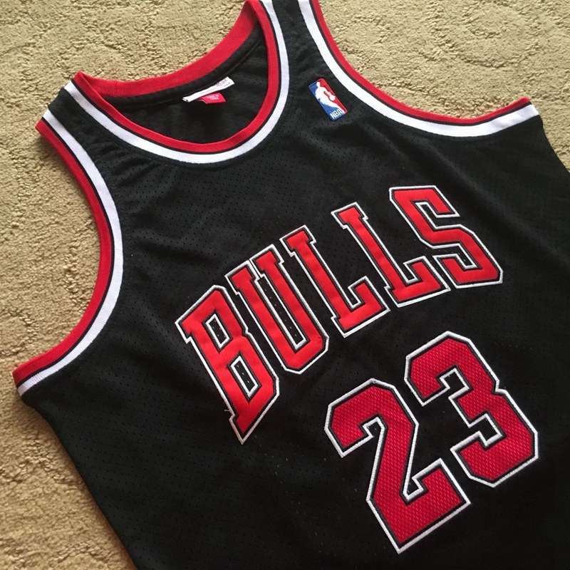 1997/98 Chicago Bulls JORDAN #23 Black Classics Basketball Jersey 02 (Closely Stitched)