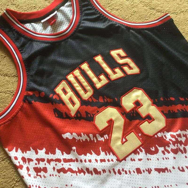 1997/98 Chicago Bulls JORDAN #23 Black White Classics Basketball Jersey (Closely Stitched)