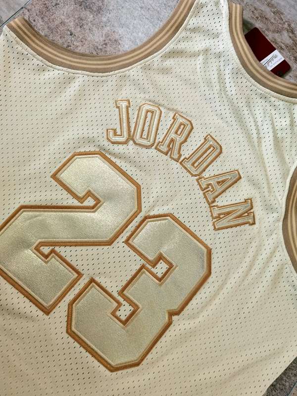 1997/98 Chicago Bulls JORDAN #23 Gold Classics Basketball Jersey (Closely Stitched)