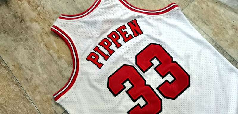 1997/98 Chicago Bulls PIPPEN #33 White Classics Basketball Jersey (Closely Stitched)