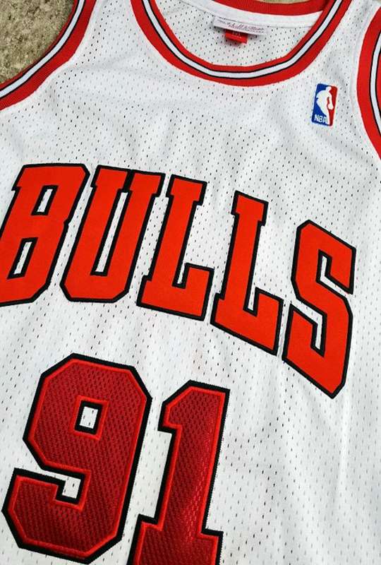 1997/98 Chicago Bulls RODMAN #91 White Classics Basketball Jersey (Closely Stitched)