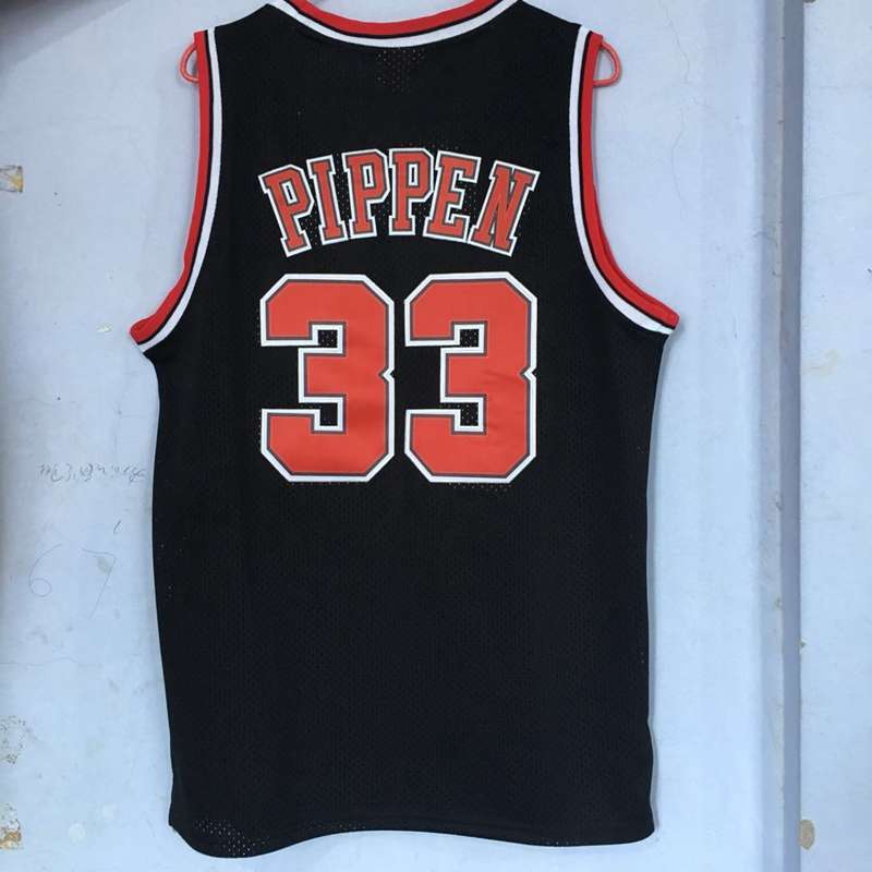 1997/98 Chicago Bulls PIPPEN #33 Black Classics Basketball Jersey (Stitched)