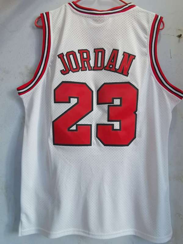 1997/98 Chicago Bulls JORDAN #23 White Classics Basketball Jersey (Stitched)