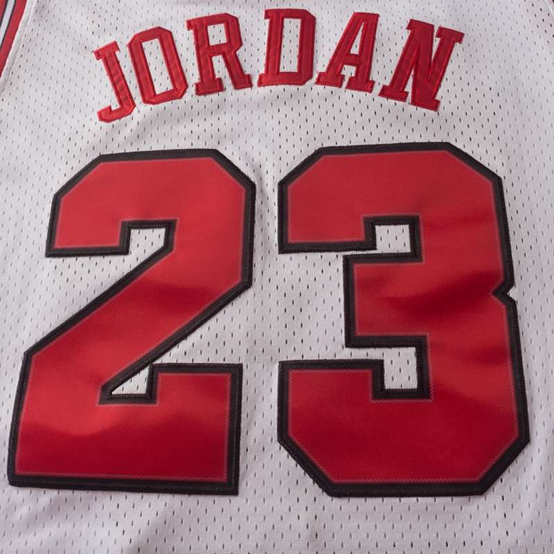 Chicago Bulls JORDAN #23 White Classics Basketball Jersey (Stitched)