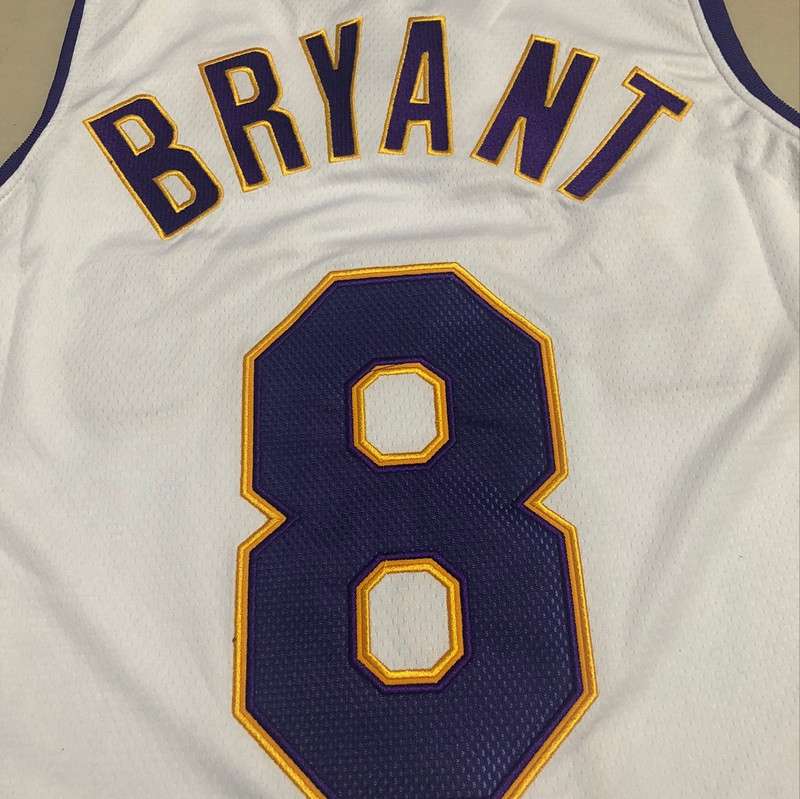 2003/04 Los Angeles Lakers BRYANT #8 White Classics Basketball Jersey (Closely Stitched)