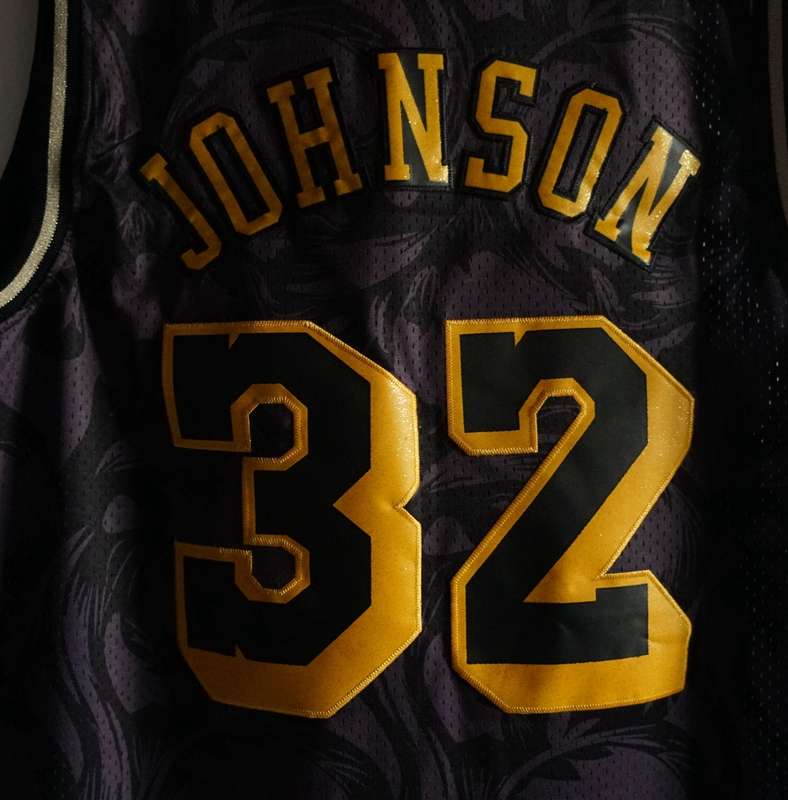 1984/85 Los Angeles Lakers JOHNSON #32 Black Classics Basketball Jersey (Stitched)