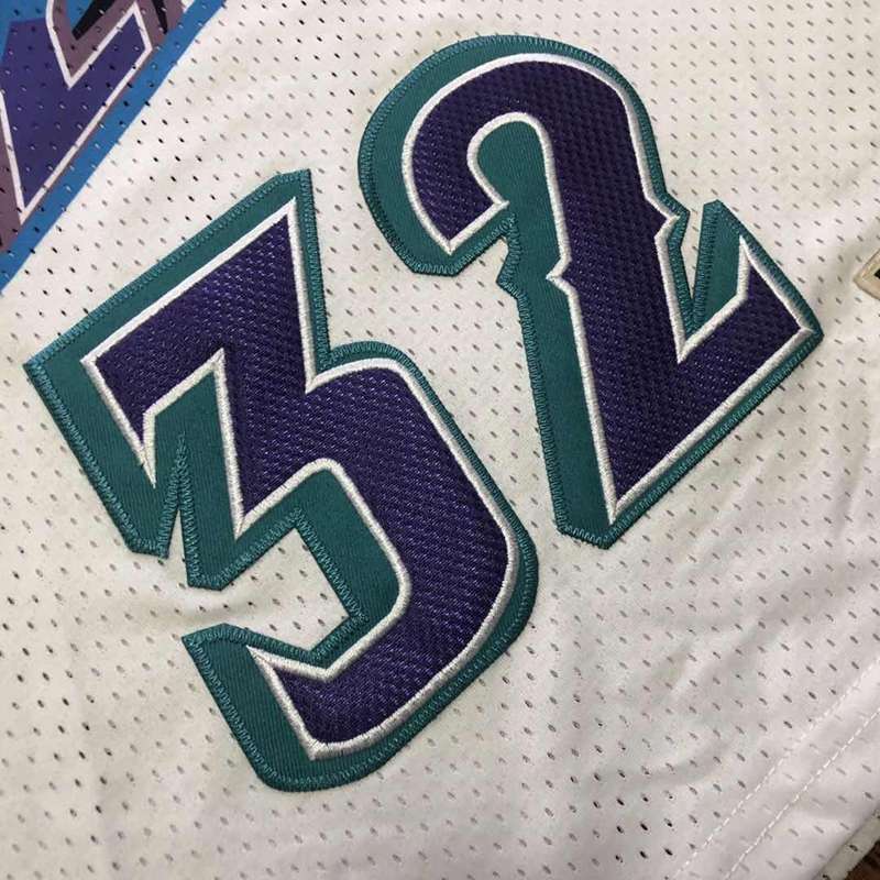 1996/97 Utah Jazz MALONE #32 White Classics Basketball Jersey (Closely Stitched)