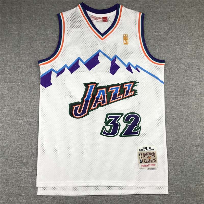 1996/97 Utah Jazz MALONE #32 White Classics Basketball Jersey (Stitched)