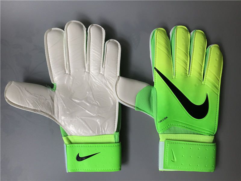 AAA Quality Nike Soccer Glove - 14