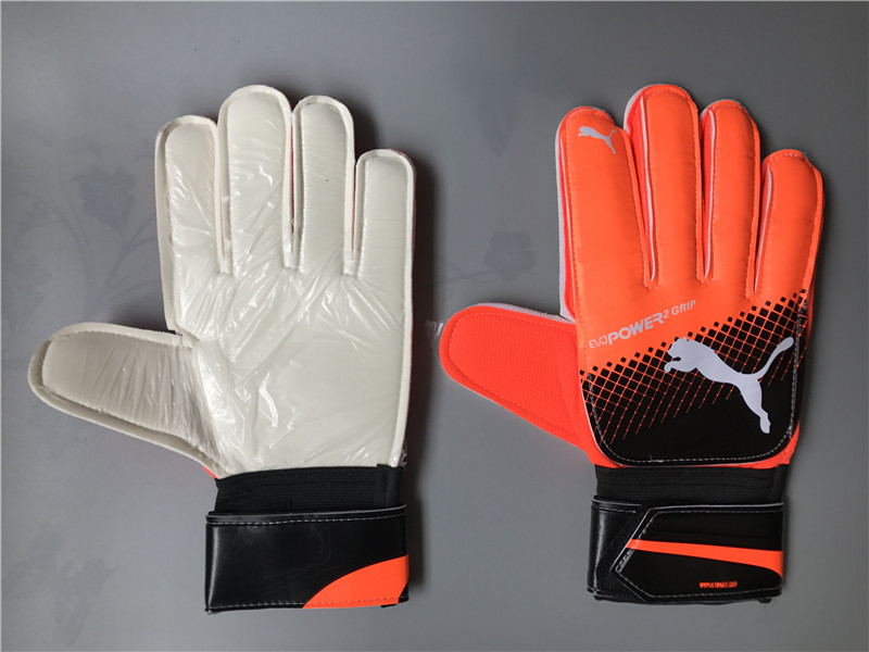 AAA Quality Puma Soccer Glove - 18