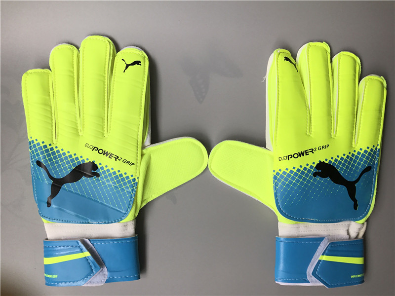 AAA Quality Puma Soccer Glove - 19
