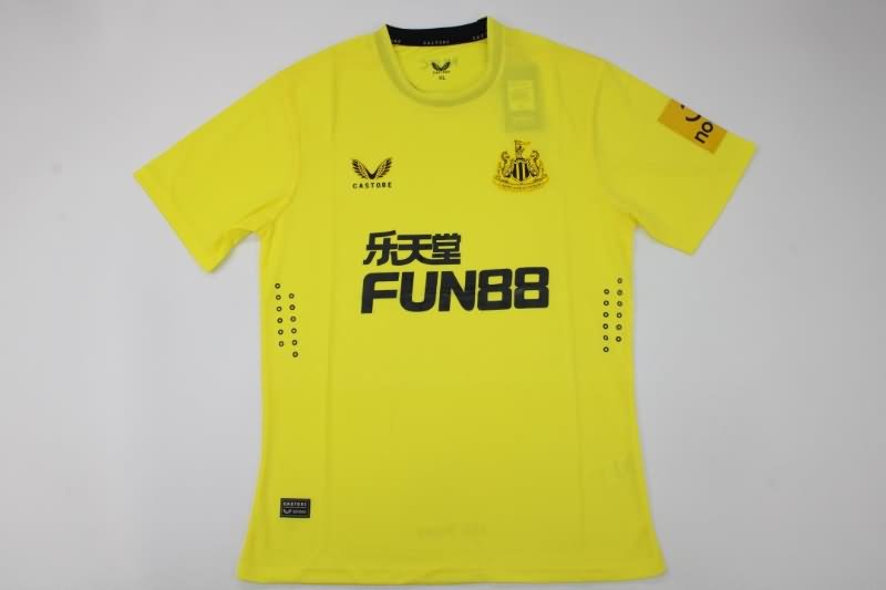 Thailand Quality(AAA) 22/23 Newcastle United Goalkeeper Yellow Soccer Jersey(Player)