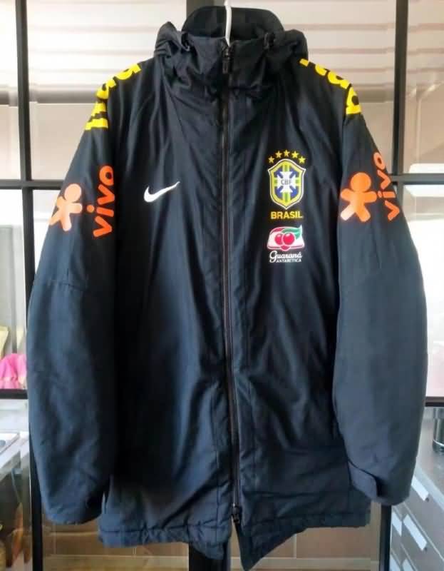 Thailand Quality(AAA) 2022 Brazil Black Soccer Cotton Coat