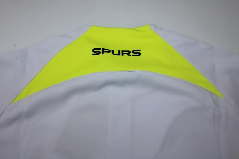 Thailand Quality(AAA) 2022 Tottenham Hotspur White Soccer Jacket