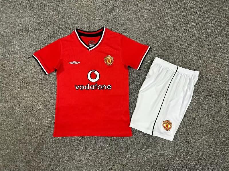 2000/02 Manchester United Home Kids Soccer Jersey And Shorts