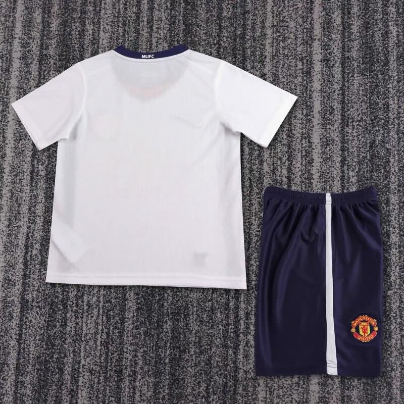 2008/09 Manchester United Away Kids Soccer Jersey And Shorts