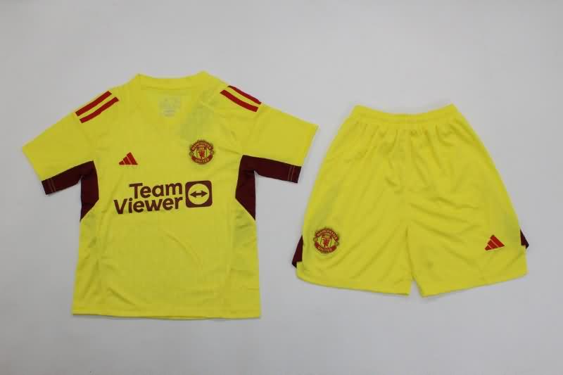23/24 Manchester United Goalkeeper Yellow Kids Soccer Jersey And Shorts