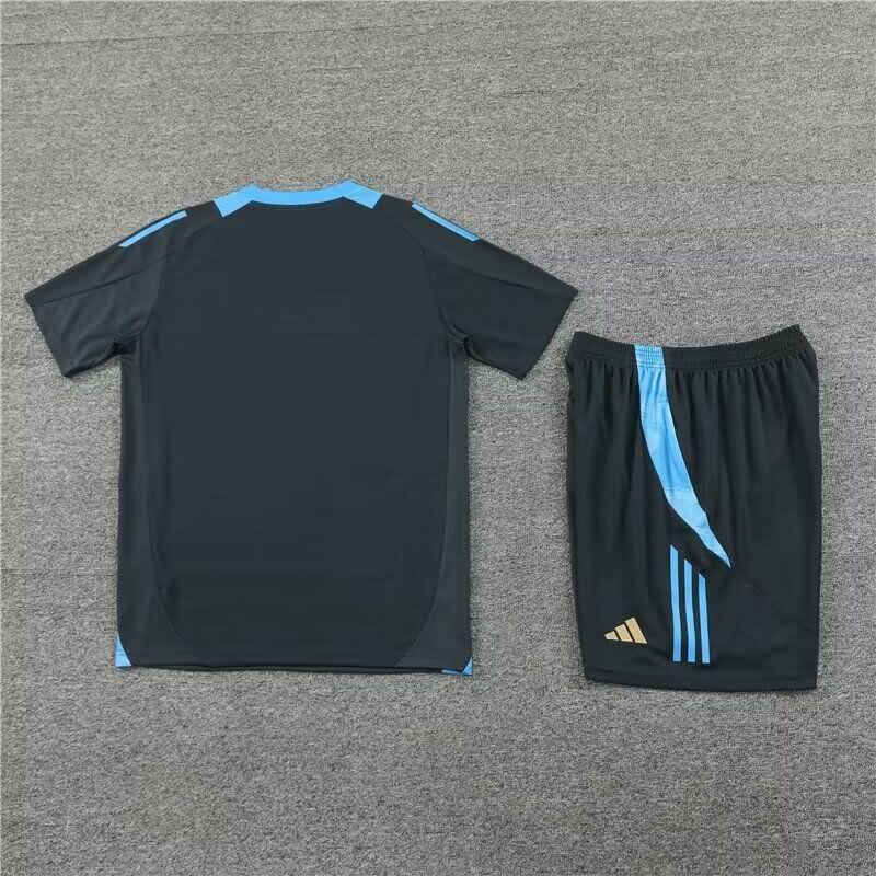 Thailand Quality(AAA) 2024 Argentina Grey Soccer Training Sets 02