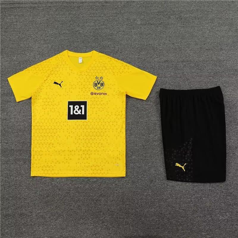 Thailand Quality(AAA) 23/24 Dortmund Yellow Soccer Training Sets
