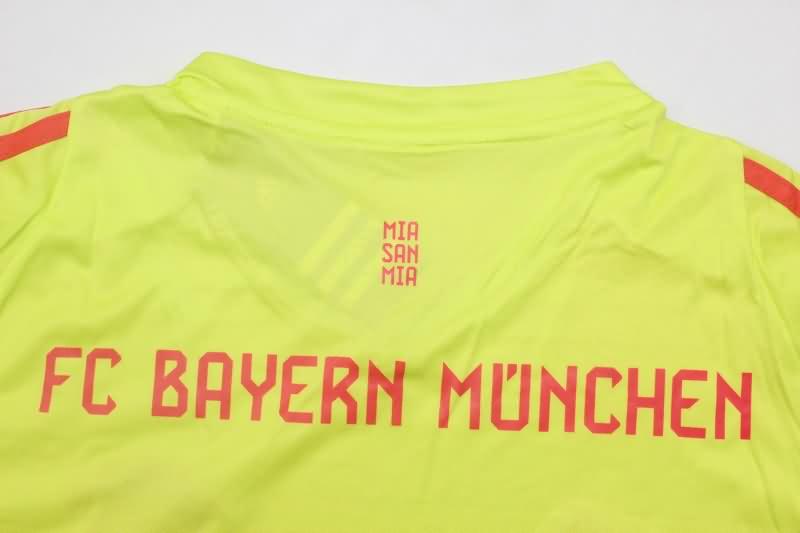 Thailand Quality(AAA) 24/25 Bayern Munich Goalkeeper Green Soccer Jersey