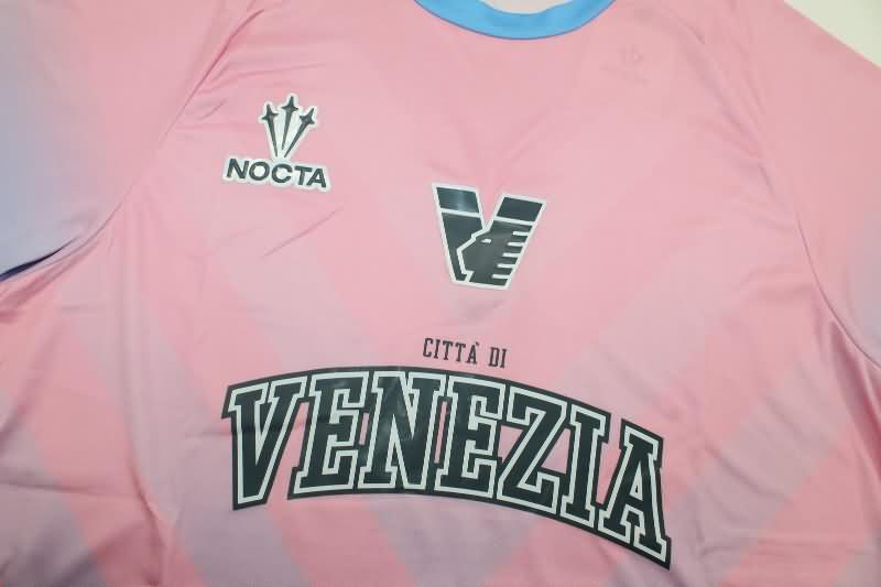 Thailand Quality(AAA) 24/25 Venezia Goalkeeper Pink Soccer Jersey