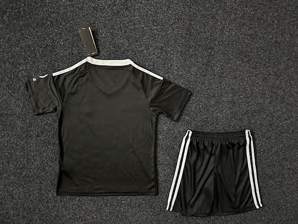 24/25 Bayern Munich Goalkeeper Black Kids Soccer Jersey And Shorts