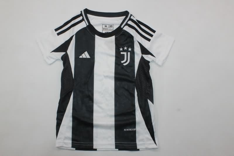 24/25 Juventus Home Kids Soccer Jersey And Shorts Leaked