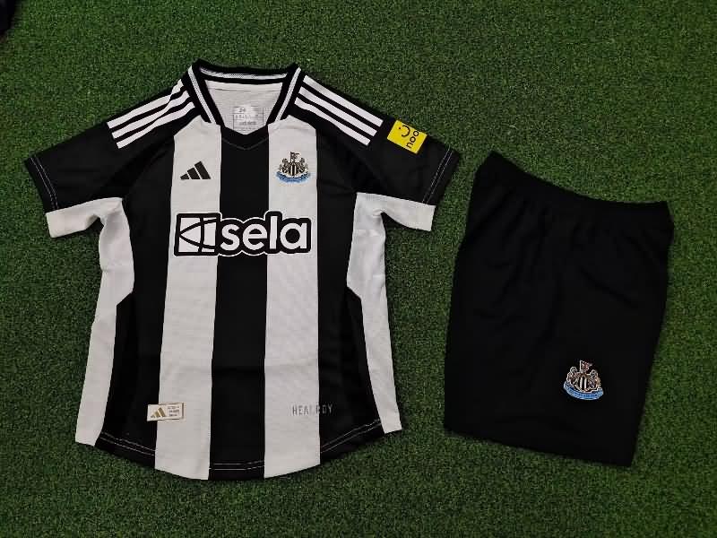 24/25 Newcastle United Home Kids Soccer Jersey And Shorts (Player)