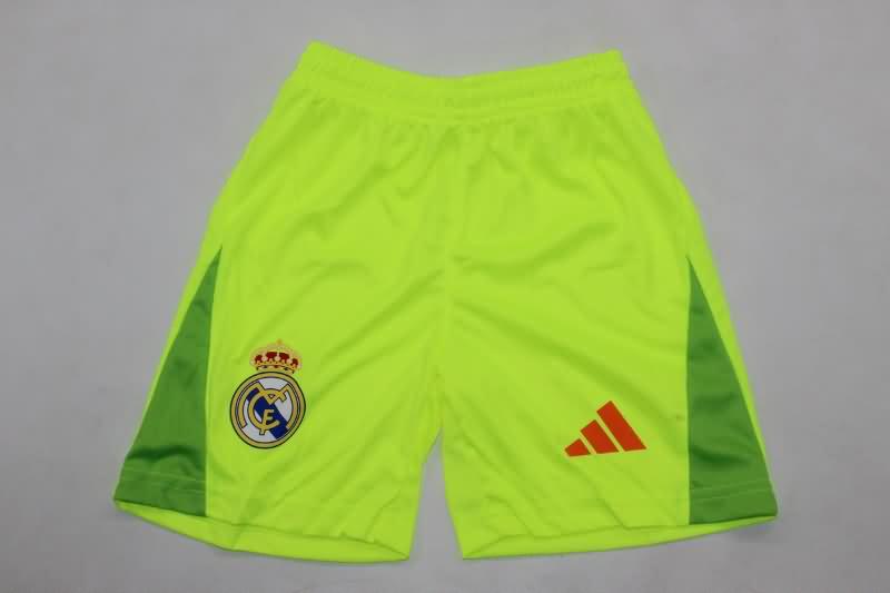 24/25 Real Madrid Goalkeeper Green Kids Soccer Jersey And Shorts 02