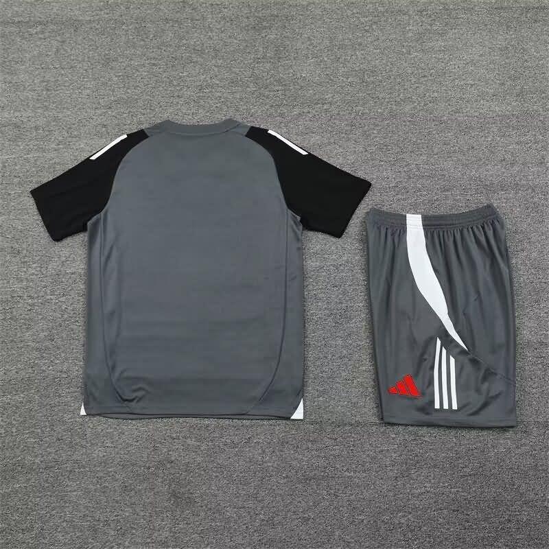 Thailand Quality(AAA) 24/25 Manchester United Grey Soccer Training Sets