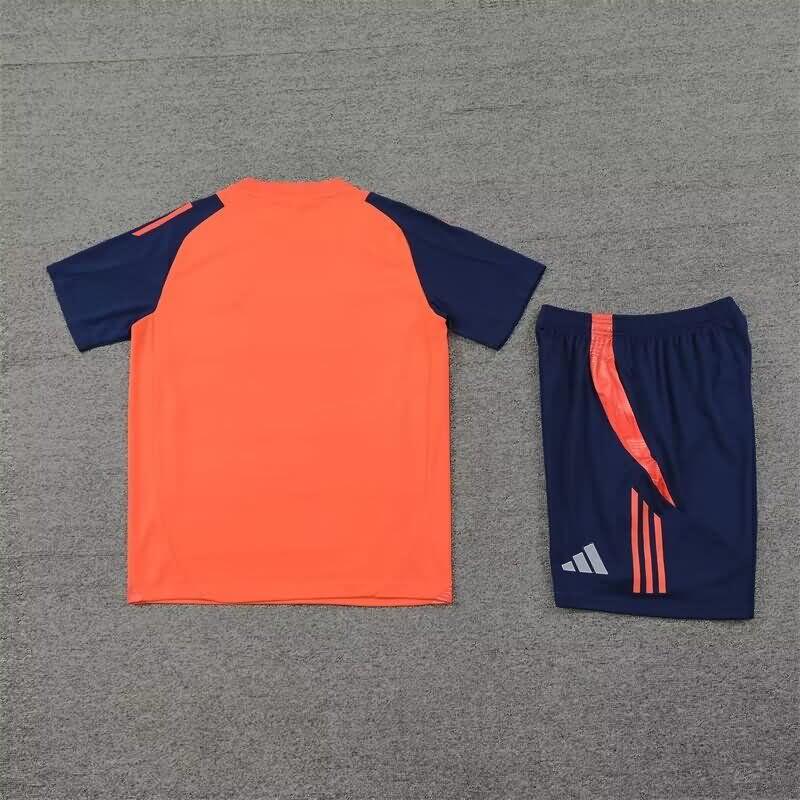 Thailand Quality(AAA) 24/25 Manchester United Orange Soccer Training Sets