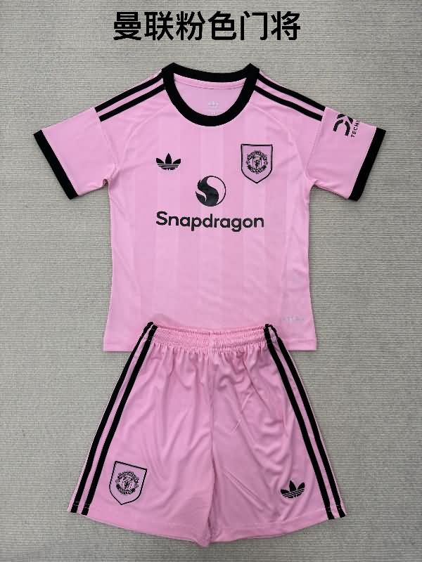 25/26 Manchester United Goalkeeper Pink Soccer Jersey 25/26 Manchester United Goalkeeper Pink Soccer Jersey