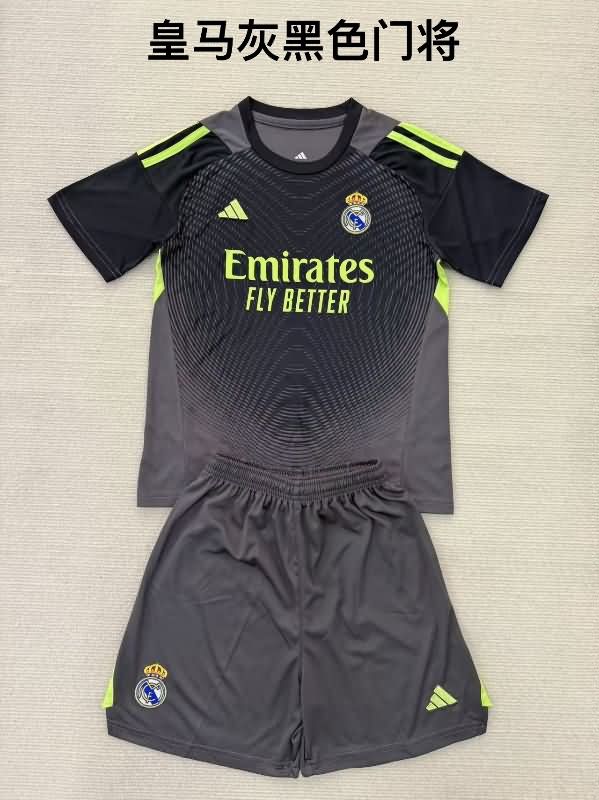 25/26 Real Madrid Goalkeeper Black Soccer Jersey 25/26 Real Madrid Goalkeeper Black Soccer Jersey