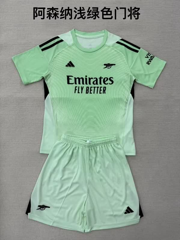25/26 Arsenal Goalkeeper Green Kids Soccer Jersey And Shorts 02 25/26 Arsenal Goalkeeper Green Kids Soccer Jersey And Shorts 02