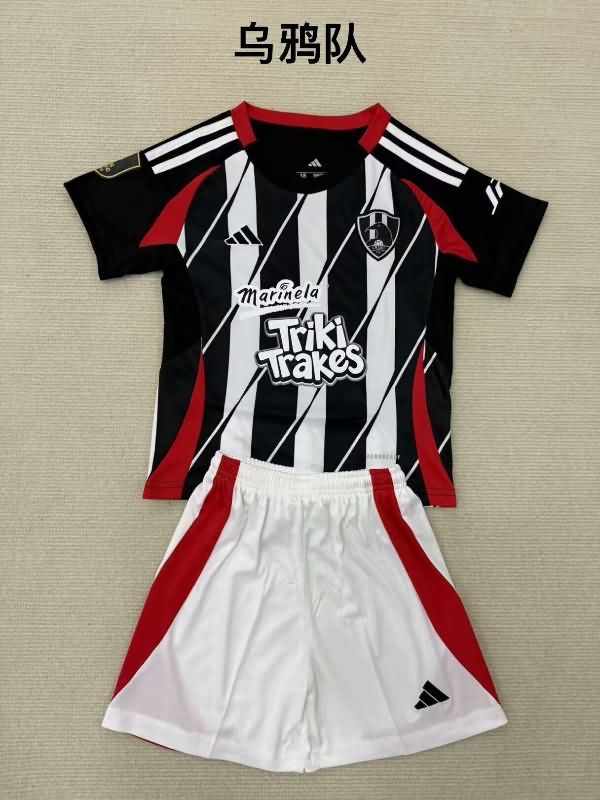 25/26 Club de Cuervos Home Kids Soccer Jersey And Shorts 25/26 Club de Cuervos Home Kids Soccer Jersey And Shorts