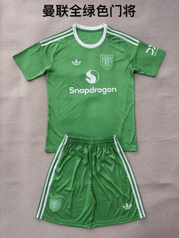 25/26 Manchester United Goalkeeper Green Kids Soccer Jersey And Shorts 25/26 Manchester United Goalkeeper Green Kids Soccer Jersey And Shorts