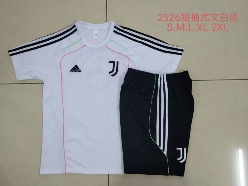 Thailand Quality(AAA) 25/26 Juventus White Soccer Training Sets 03 Thailand Quality(AAA) 25/26 Juventus White Soccer Training Sets 03
