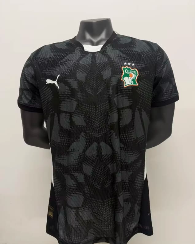 Thailand Quality(AAA) 2026 Ivory Goalkeeper Black Soccer Jersey Thailand Quality(AAA) 2026 Ivory Goalkeeper Black Soccer Jersey
