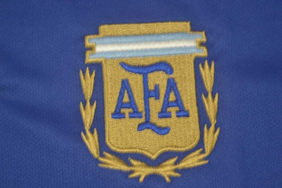 Thailand Quality(AAA) 1994 Argentina Away Retro Soccer Jersey