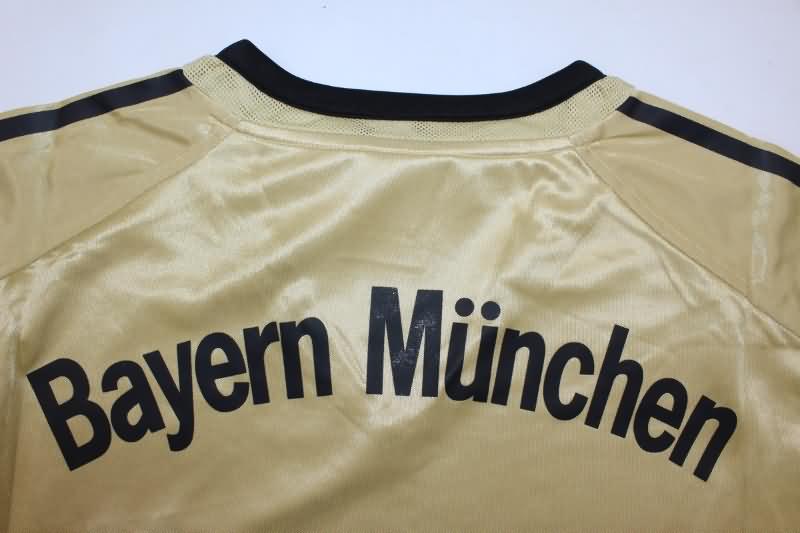 Thailand Quality(AAA) 2004/05 Bayern Munich Away Retro Soccer Jersey