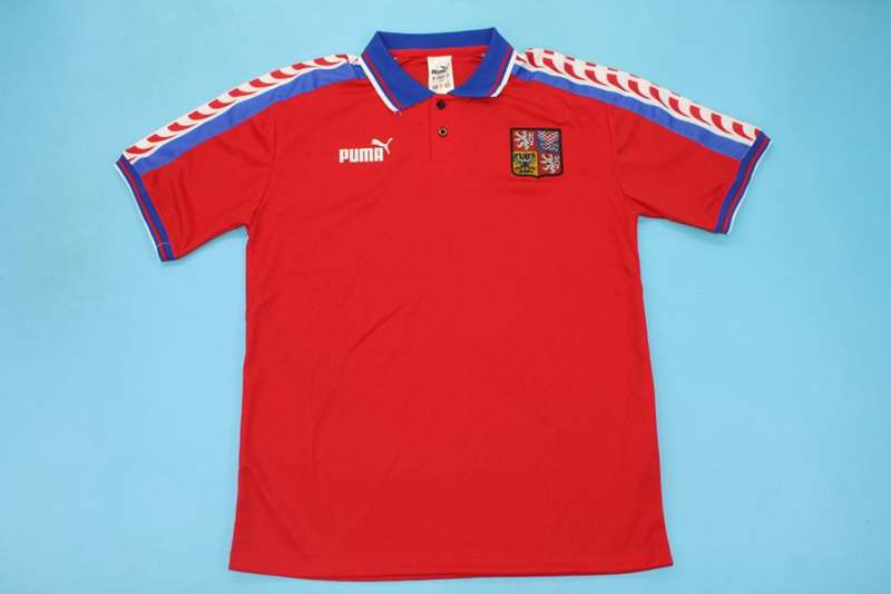 Thailand Quality(AAA) 1996 Czech Home Retro Soccer Jersey