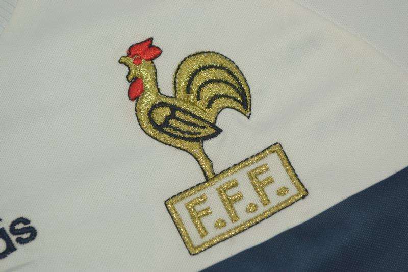Thailand Quality(AAA) 1998 France Away Retro Soccer Jersey