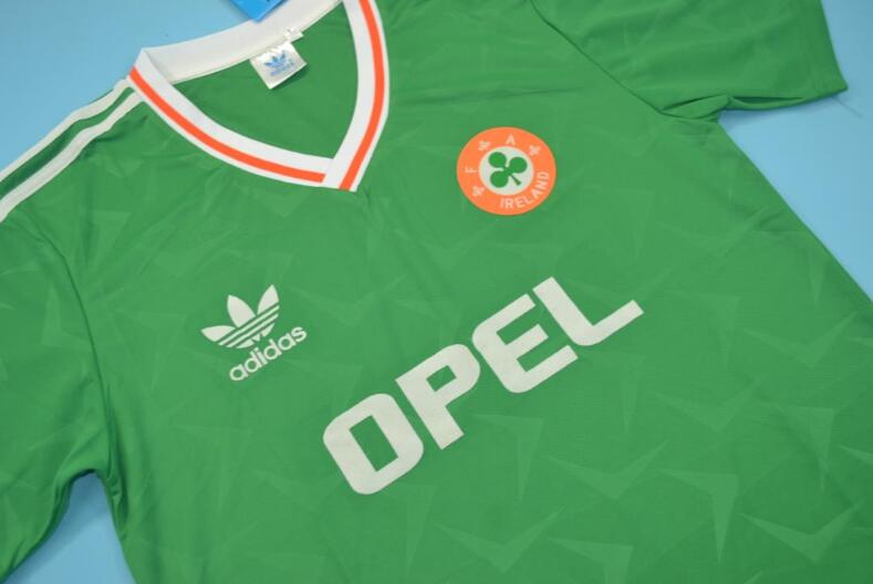 Thailand Quality(AAA) 1990 Ireland Home Retro Soccer Jersey