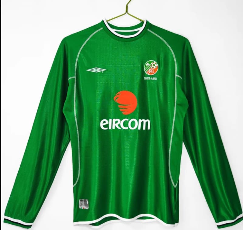 Thailand Quality(AAA) 2002 Ireland Home Retro Long Sleeve Soccer Jersey Thailand Quality(AAA) 2002 Ireland Home Retro Long Sleeve Soccer Jersey
