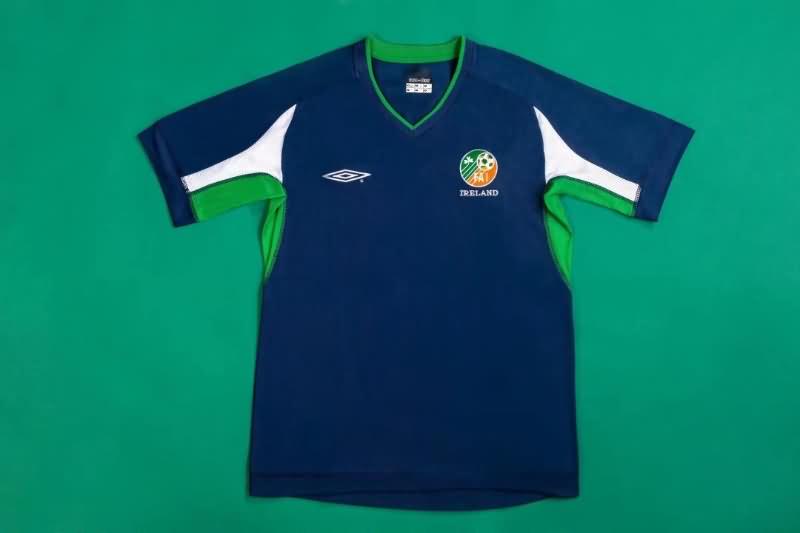 Thailand Quality(AAA) 2002 Ireland Training Retro Soccer Jersey