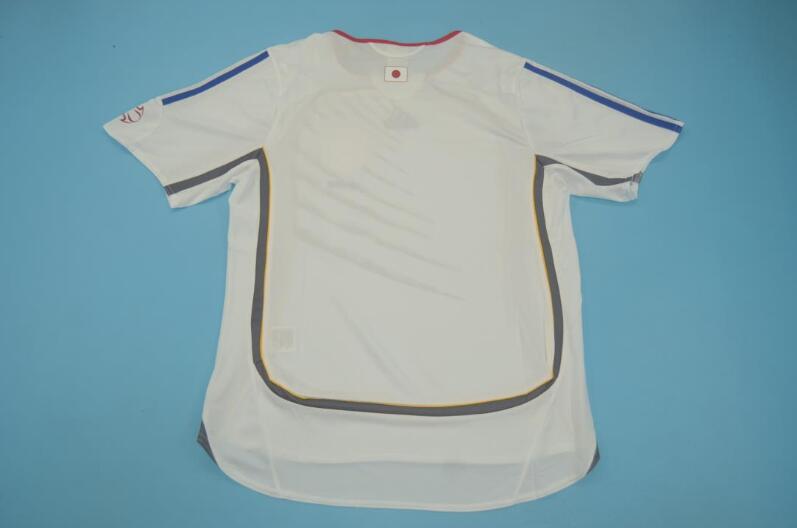 Thailand Quality(AAA) 2006 Japan Away Retro Soccer Jersey